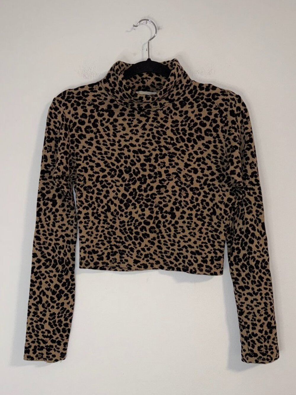 Wren Silk Leopard Print Turtle Neck Long Sleeve Cropped Sweater Sz S